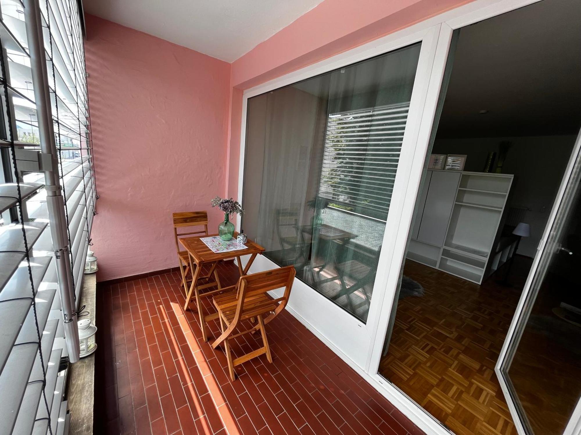 Ganze Ferienwohnung In Top Lage Mit Loggia Klagenfurt am Woerthersee Esterno foto