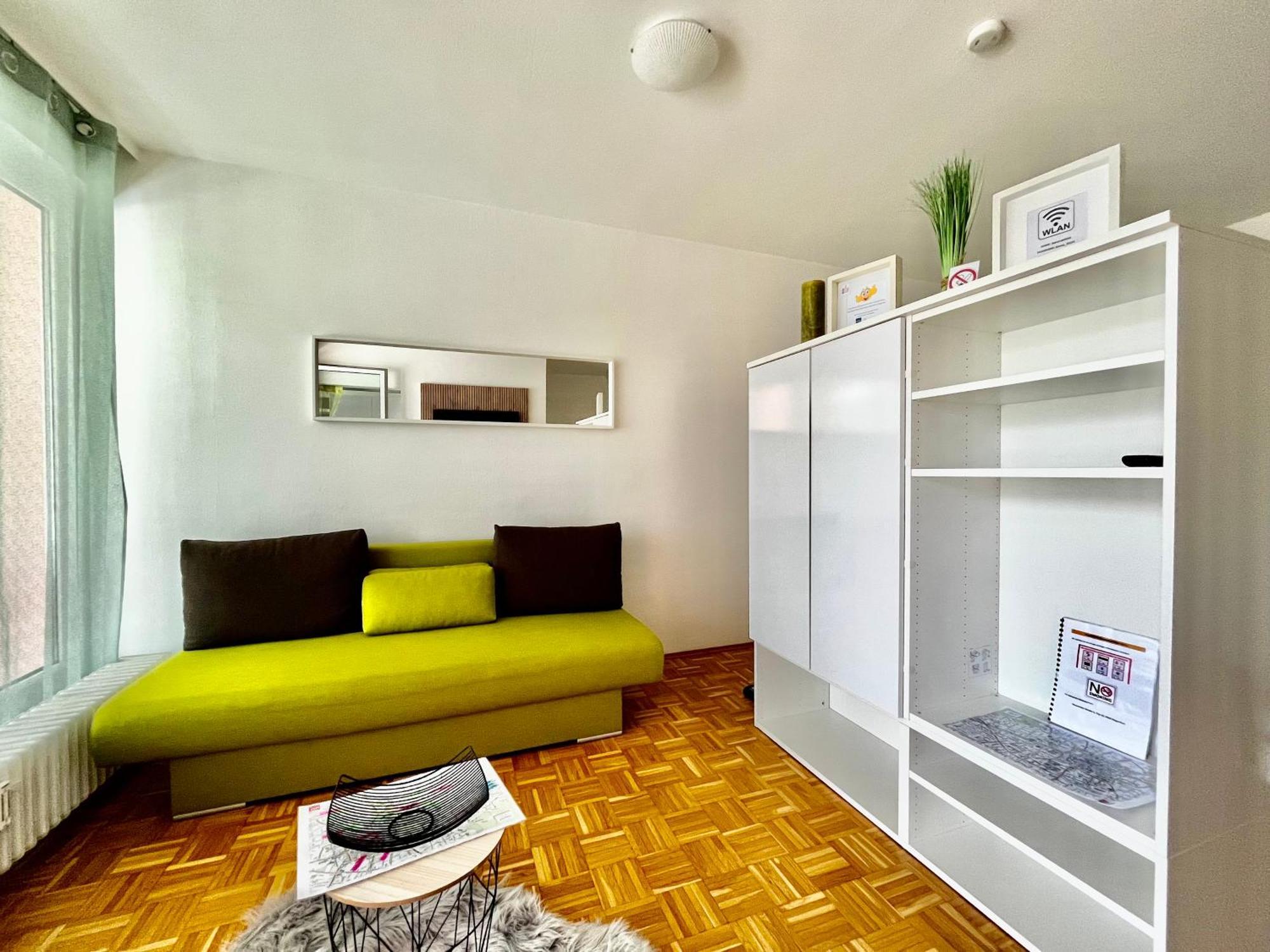 Ganze Ferienwohnung In Top Lage Mit Loggia Klagenfurt am Woerthersee Esterno foto